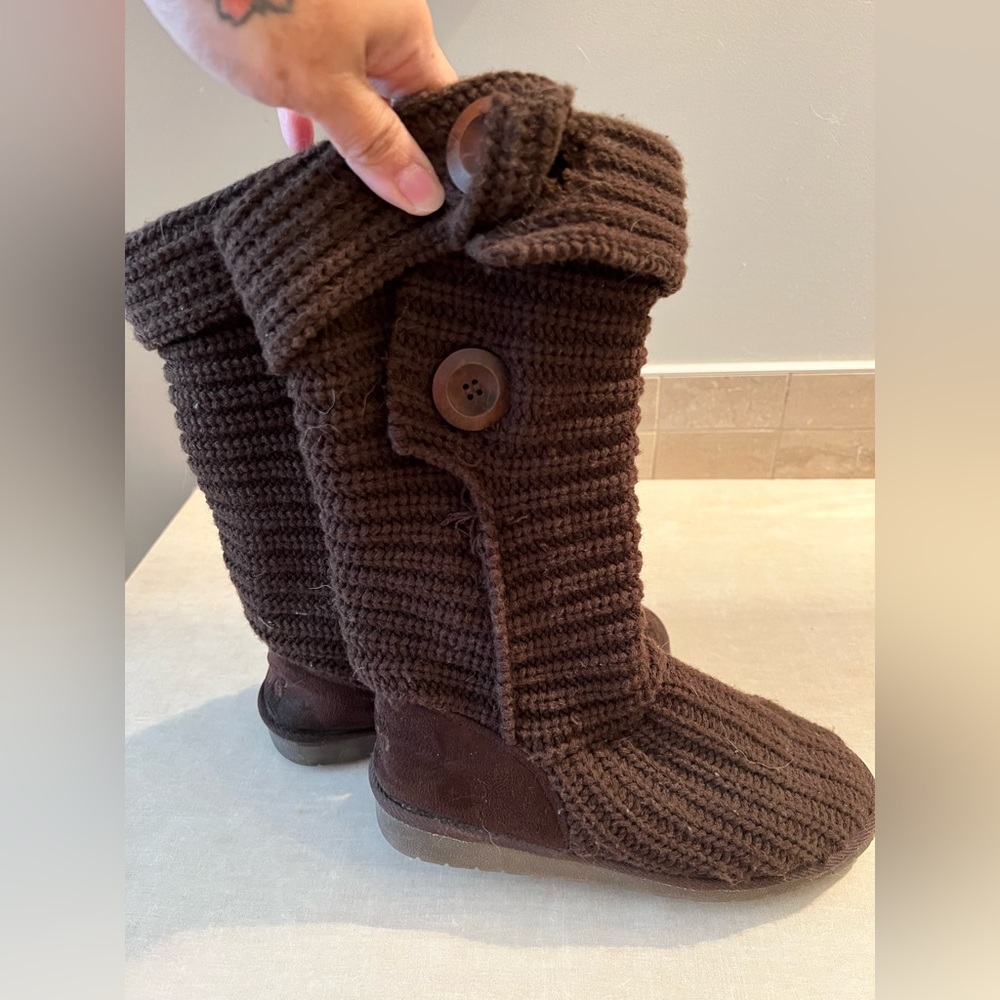 2/$15 Dawgs Boots